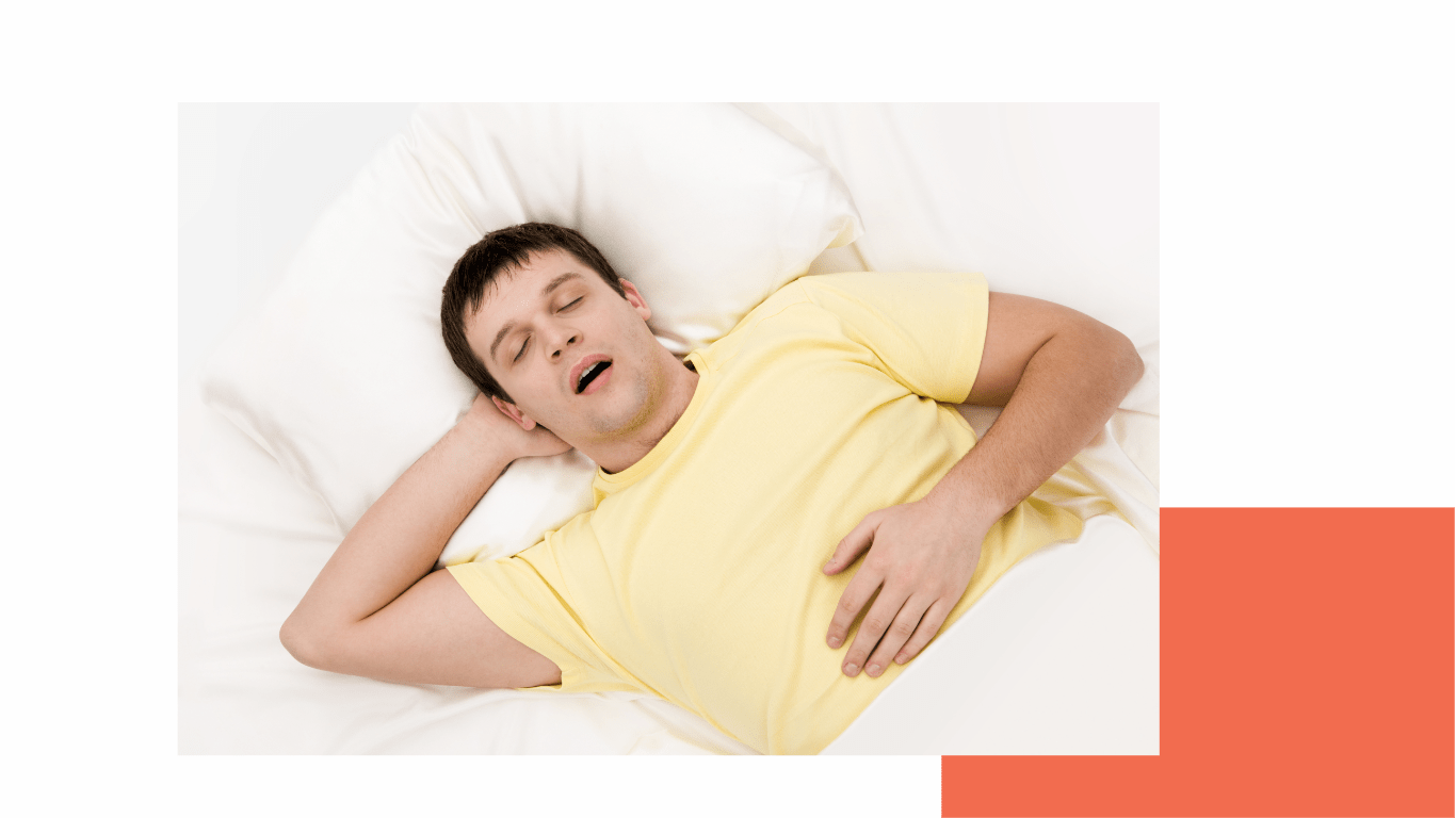 Moça dormindo com boca aberta